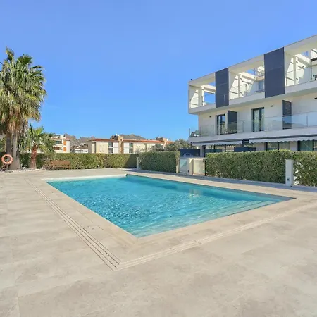 La Perla 6 아파트